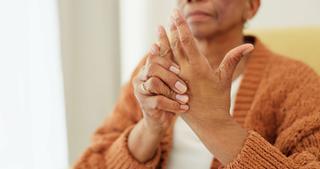 Pain in fingers – is it osteoarthritis? How to recognize the symptoms